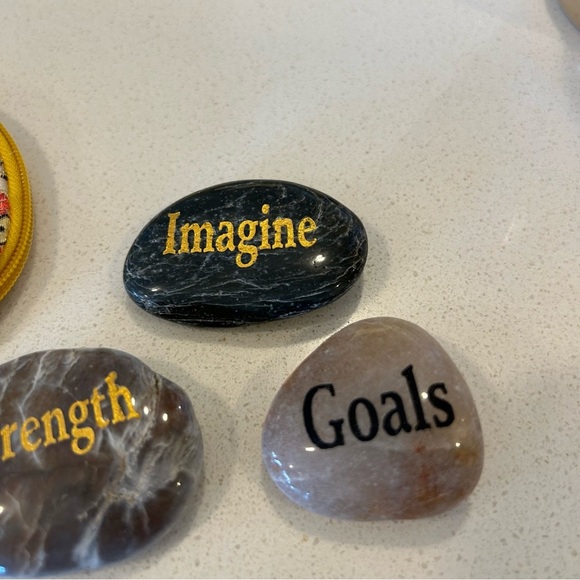 Set of Inspirational Wish Stones and Pouch - Picture 3 of 10